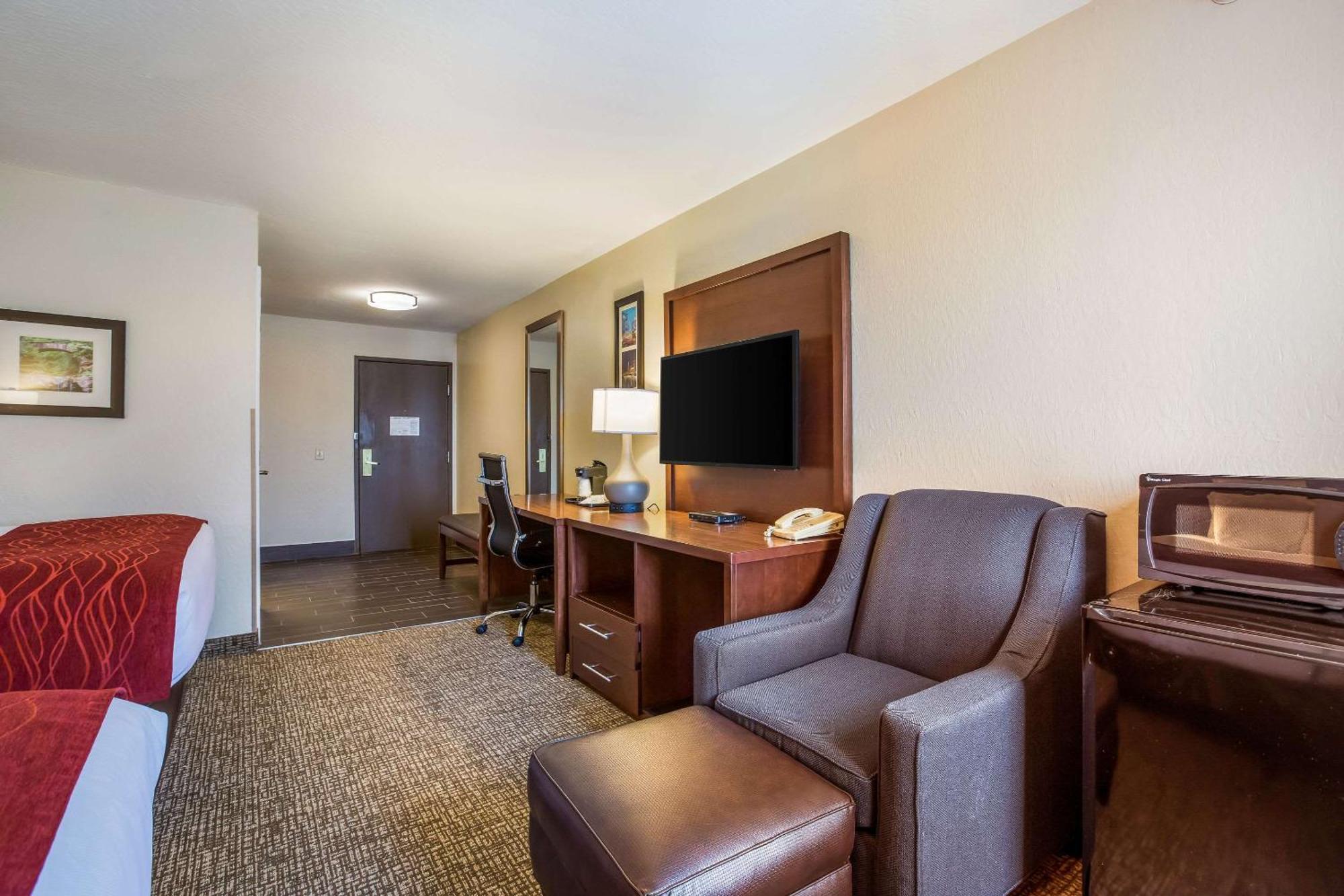 Comfort & Near Wright Patterson Afb 3*