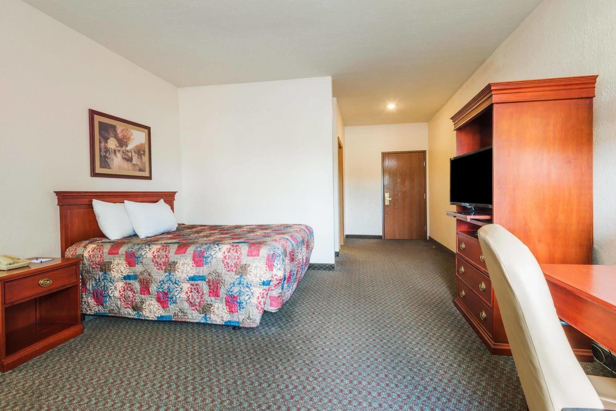 Hotel Comfort & Near Wright Patterson Afb Fairborn