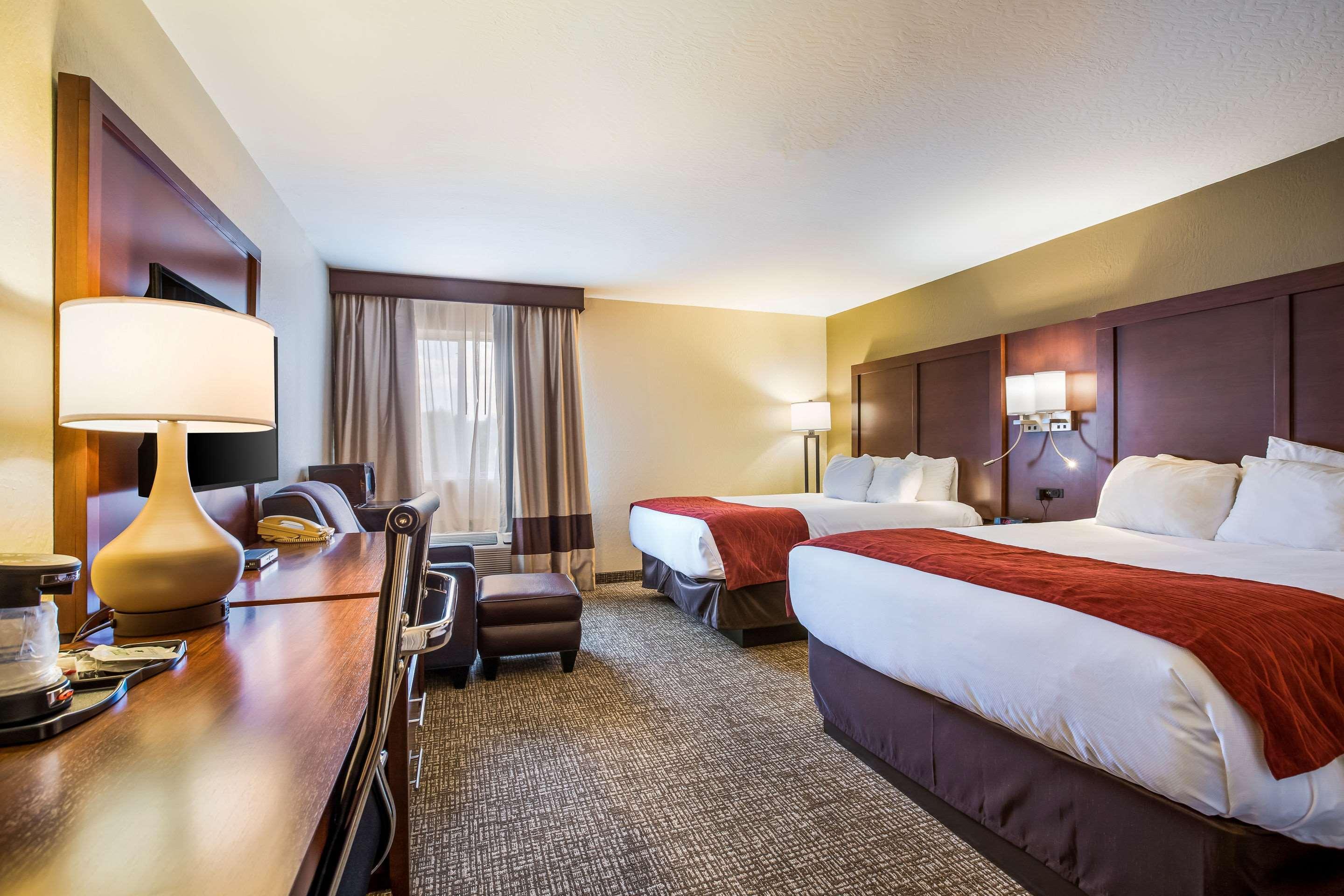 Hotel Comfort & Near Wright Patterson Afb 3*