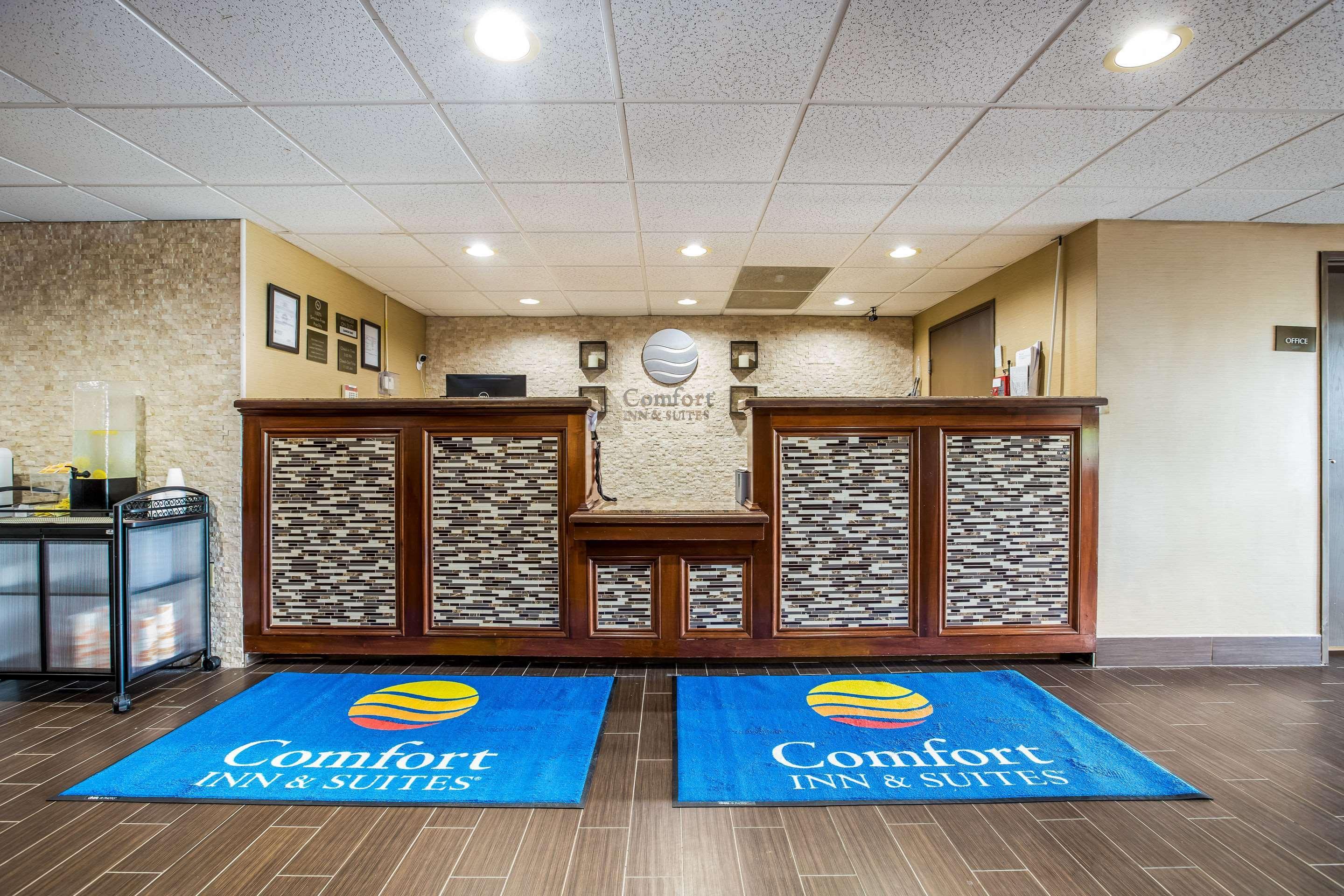Hotel Comfort & Near Wright Patterson Afb Fairborn