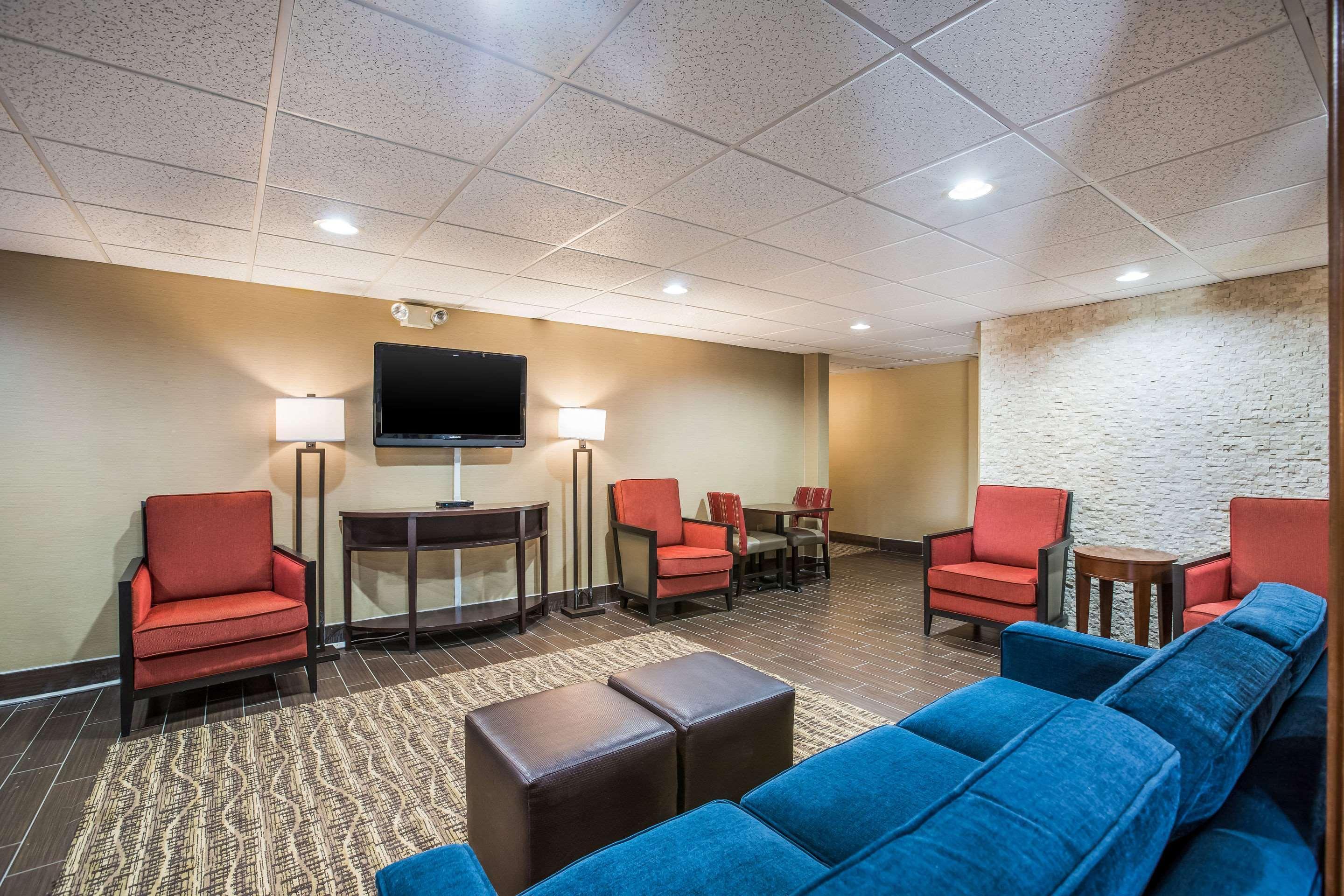 Comfort & Near Wright Patterson Afb Hotel