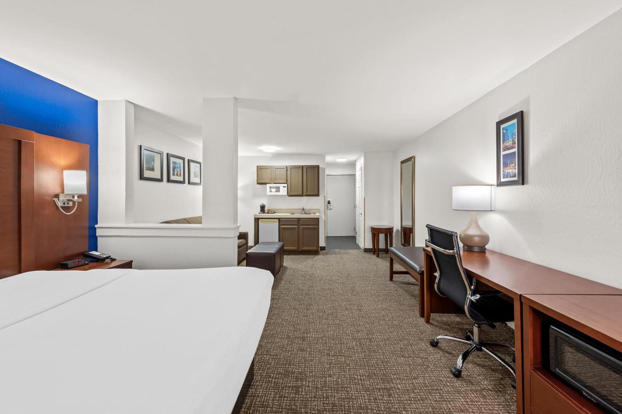 Comfort & Near Wright Patterson Afb Hotel